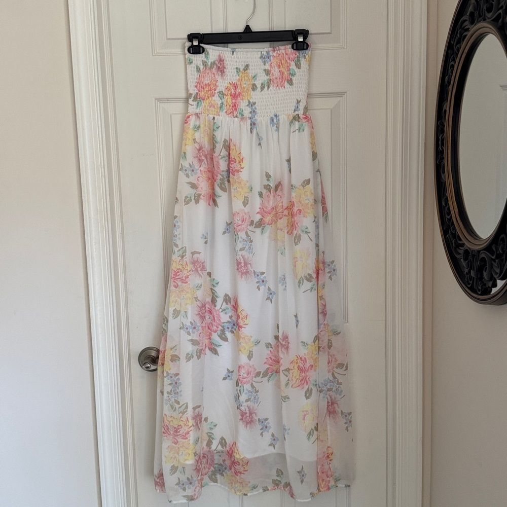 Old Navy strapless, floral maxi dress size small